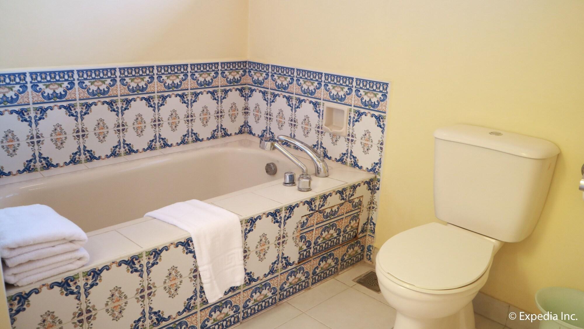 Sophia Suites Residence Hotel Cebu Bagian luar foto