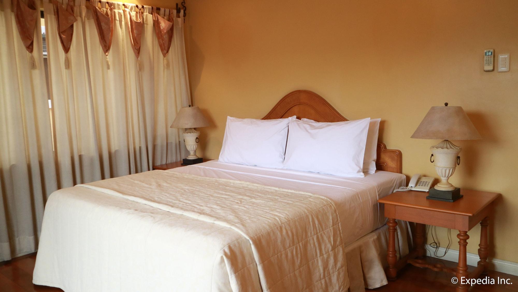 Sophia Suites Residence Hotel Cebu Bagian luar foto