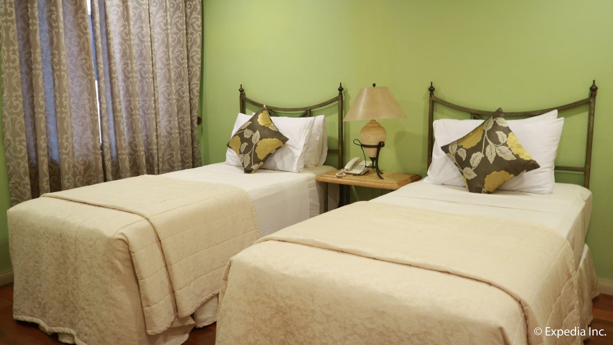 Sophia Suites Residence Hotel Cebu Bagian luar foto