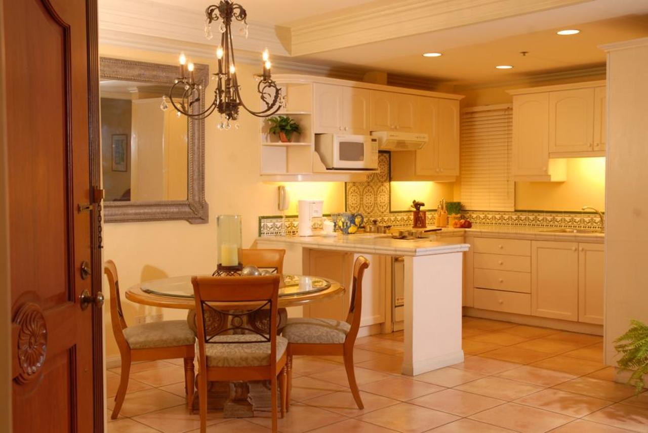 Sophia Suites Residence Hotel Cebu Bagian luar foto