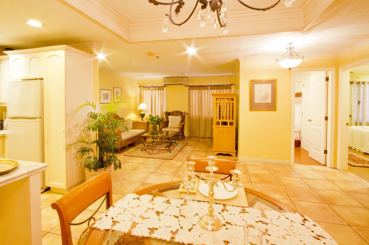 Sophia Suites Residence Hotel Cebu Bagian luar foto