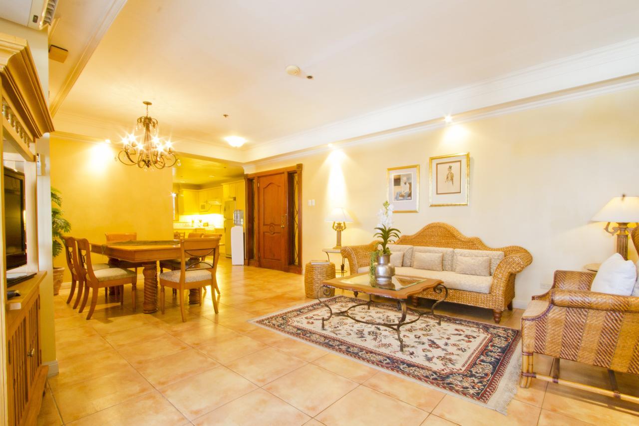 Sophia Suites Residence Hotel Cebu Bagian luar foto