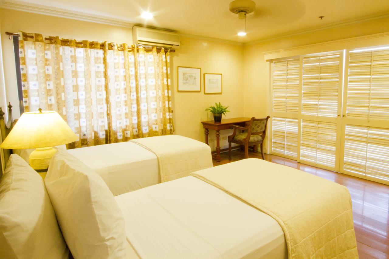 Sophia Suites Residence Hotel Cebu Bagian luar foto