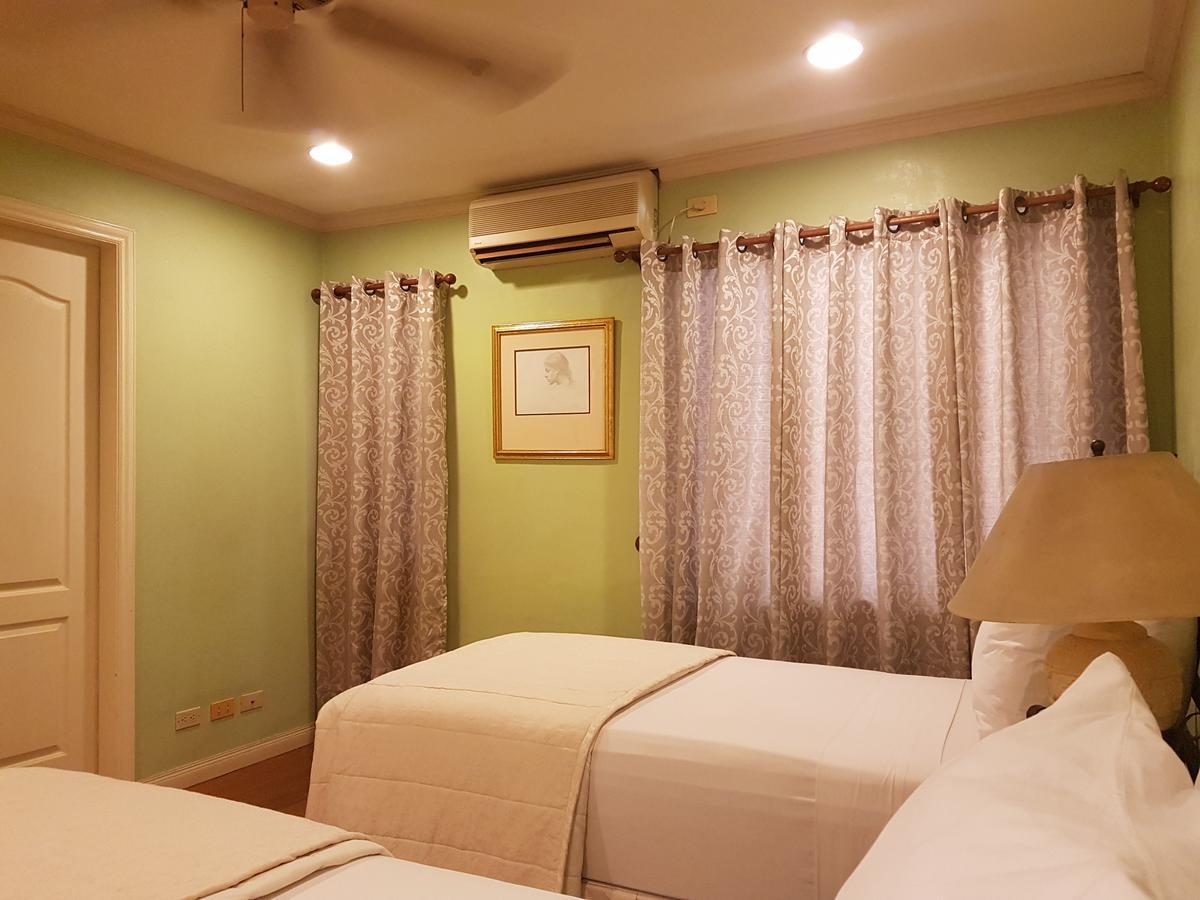 Sophia Suites Residence Hotel Cebu Bagian luar foto