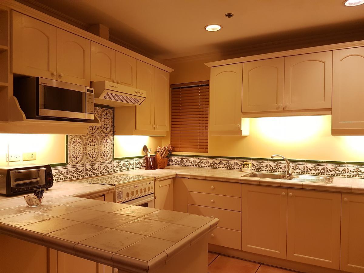 Sophia Suites Residence Hotel Cebu Bagian luar foto