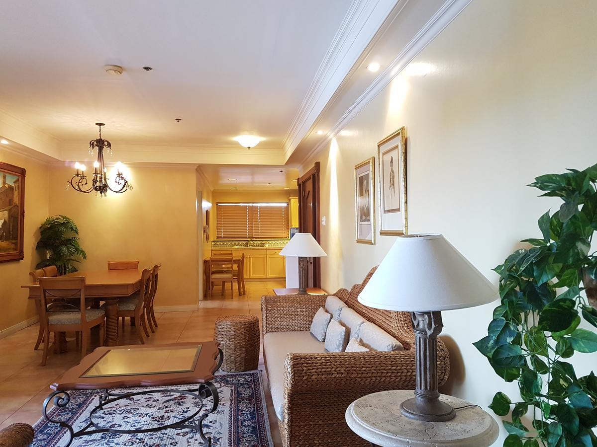 Sophia Suites Residence Hotel Cebu Bagian luar foto