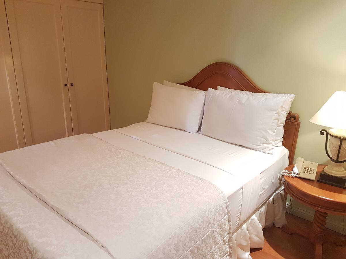 Sophia Suites Residence Hotel Cebu Bagian luar foto