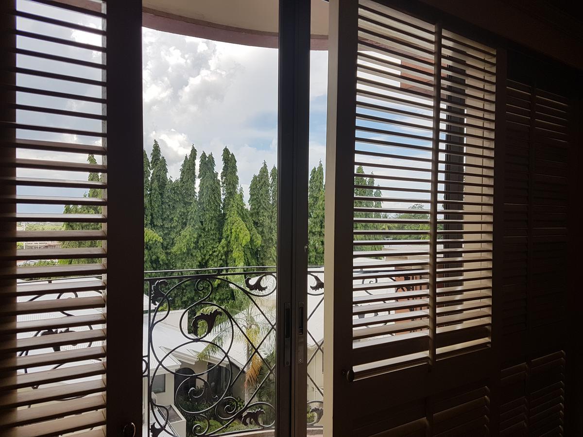 Sophia Suites Residence Hotel Cebu Bagian luar foto