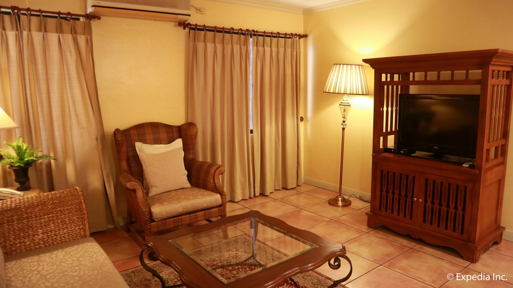 Sophia Suites Residence Hotel Cebu Bagian luar foto